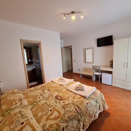 Il Nido Delle Rondini Bed & Breakfast Grottole Ngoại thất bức ảnh