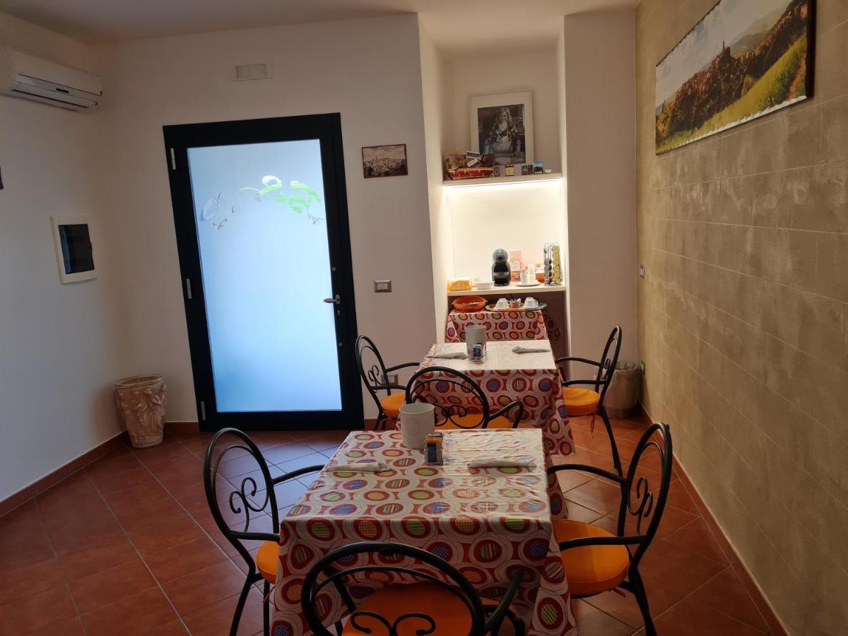 Il Nido Delle Rondini Bed & Breakfast Grottole Ngoại thất bức ảnh